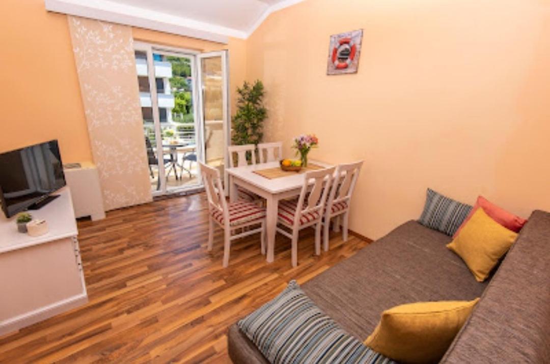 Apartmani Dubrava Podstrana Ngoại thất bức ảnh